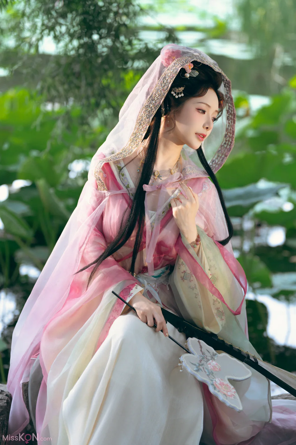 Coser@雯妹不讲道理_ 祝您中秋快乐owo