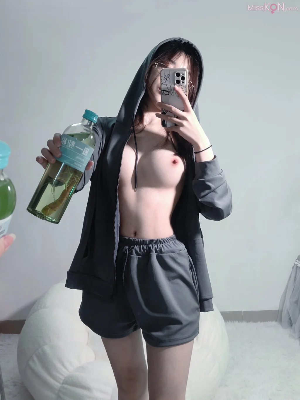 Coser@高桥千凛_ 最新三套 幻龙+黑色冲锋衣+黑纱镂空情趣 44 Coser@高桥千凛_ 最新三套 幻龙+黑色冲锋衣+黑纱镂空情趣