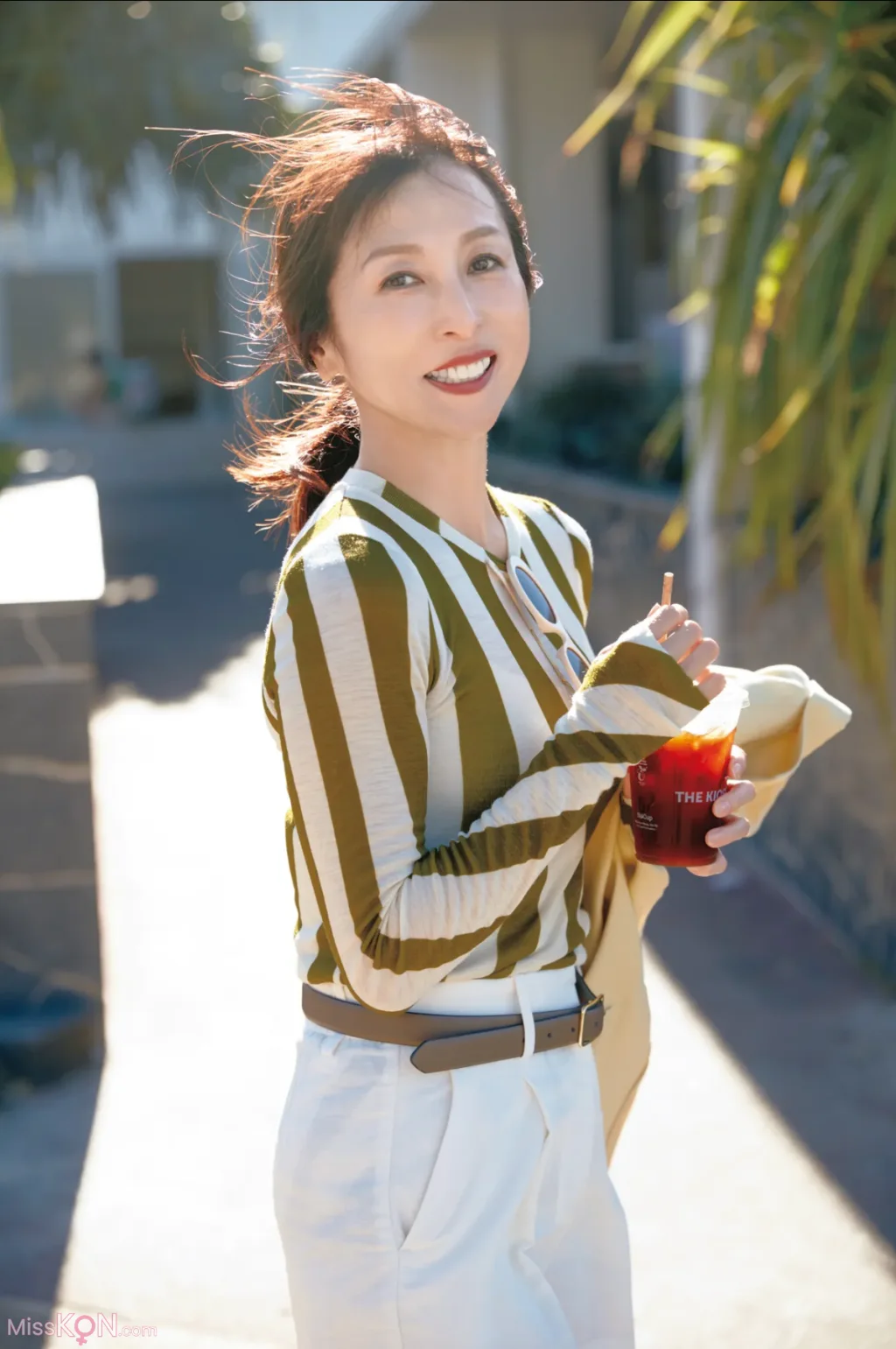 Reiko Kato (かとうれいこ)_ FRIDAY GOLD すてきなことだと思うから (+other cut)