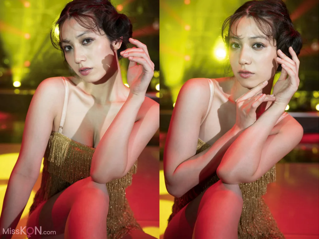 Airi Satō (佐藤あいり)_ FRIDAYデジタル写真集 スポットライトに照らされて
