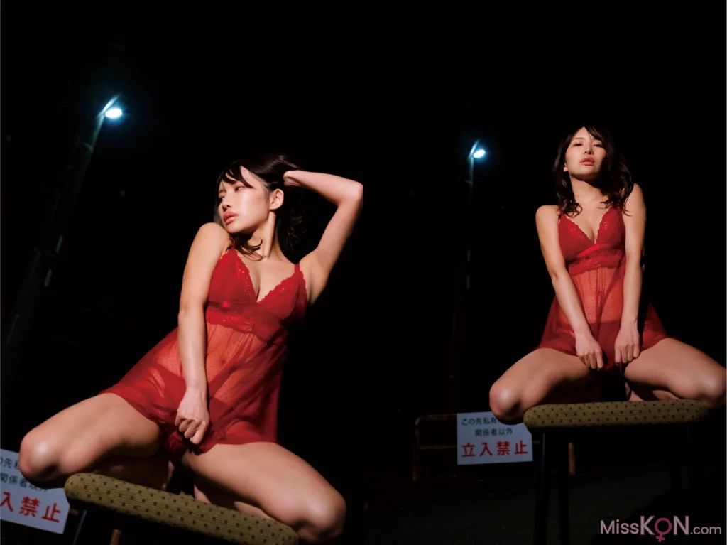 Arisa Kotoi (琴井ありさ)_ デジタル写真集『琴井に恋と _ 真紅と夜明けの完全版 』