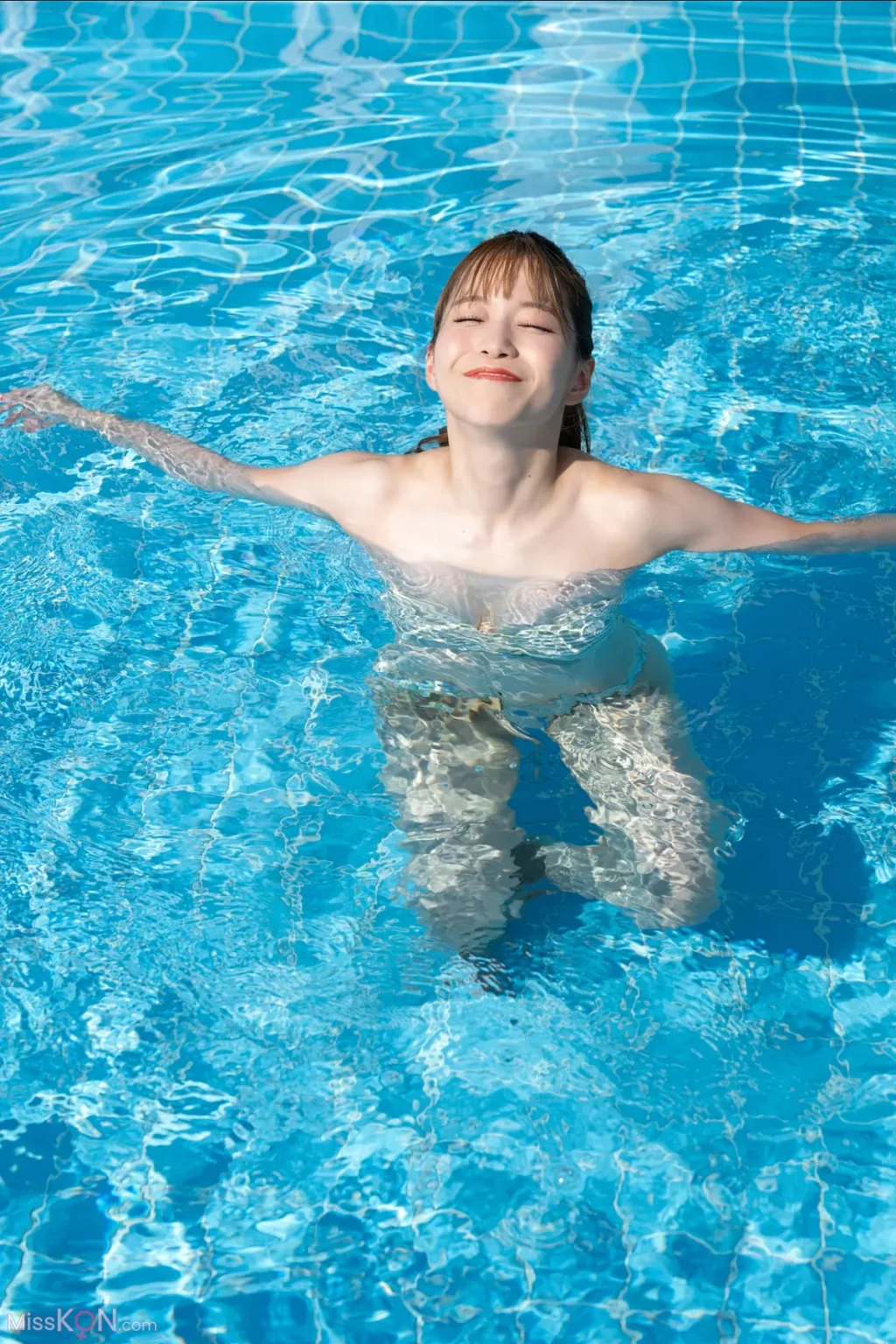 Asaka (亜咲花)_ FRIDAYデジタル写真集 Born This Way Vol.1