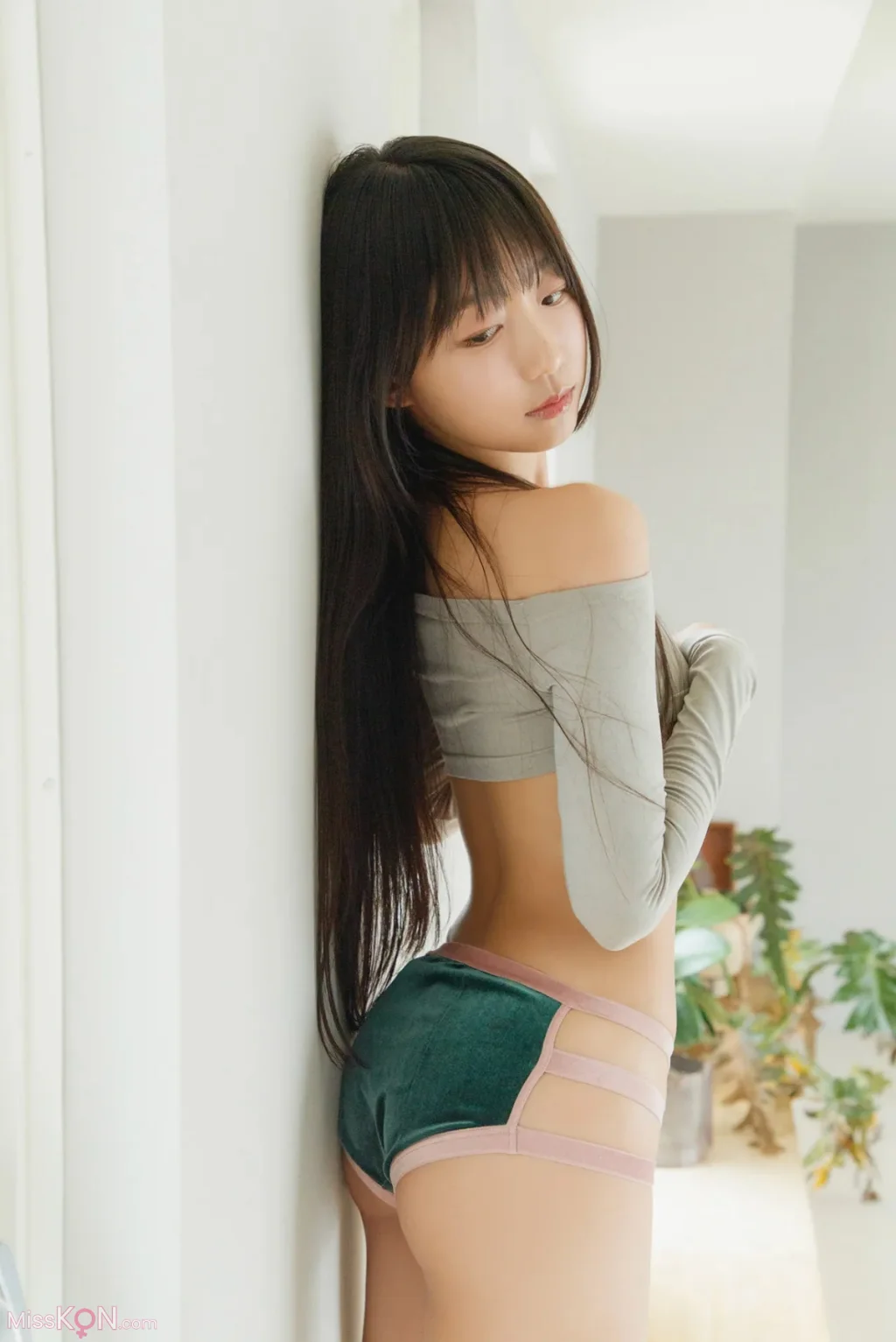 Eunji Pyo (표은지)_ FRIDAYデジタル写真集 Juicy