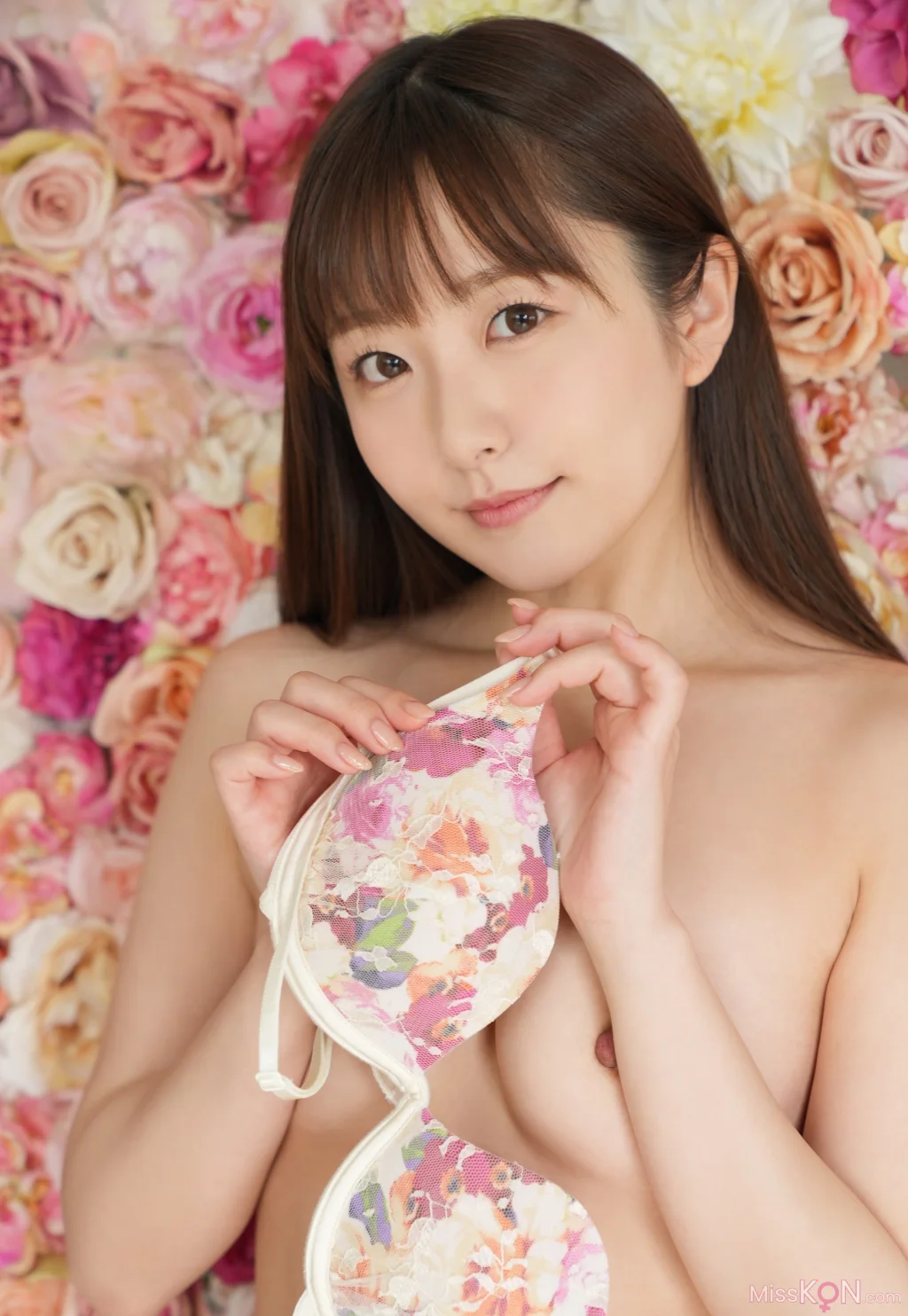 Hikari Aozora (青空ひかり)_ 山岸伸×SODデジタルヌード写真集 『Real Feel』