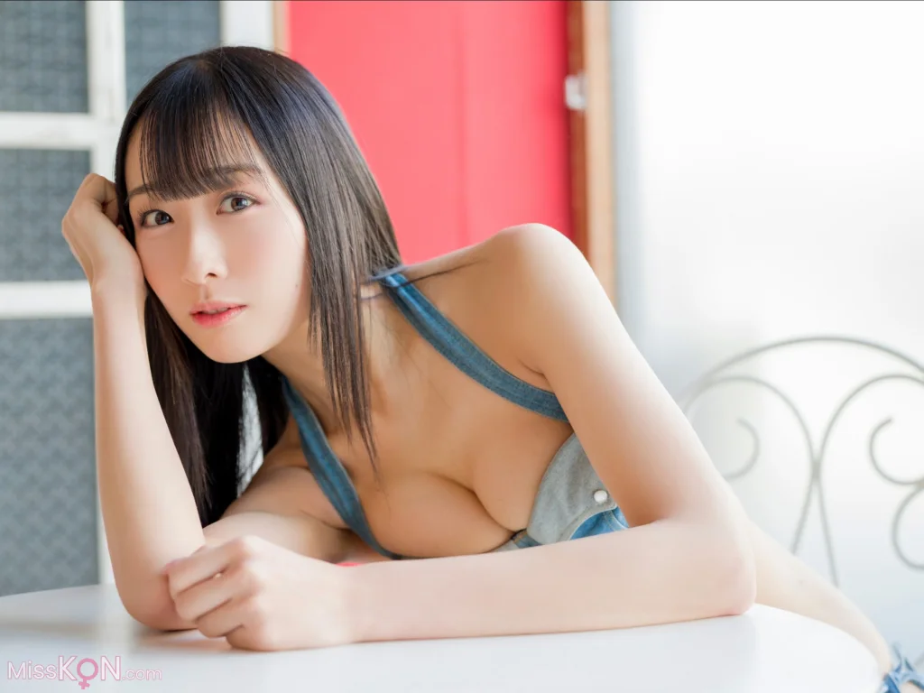 Hinata Yagi (八木ひなた)_ FLASHデジタル写真集 アイドル大航海時代 桃色プリンセス