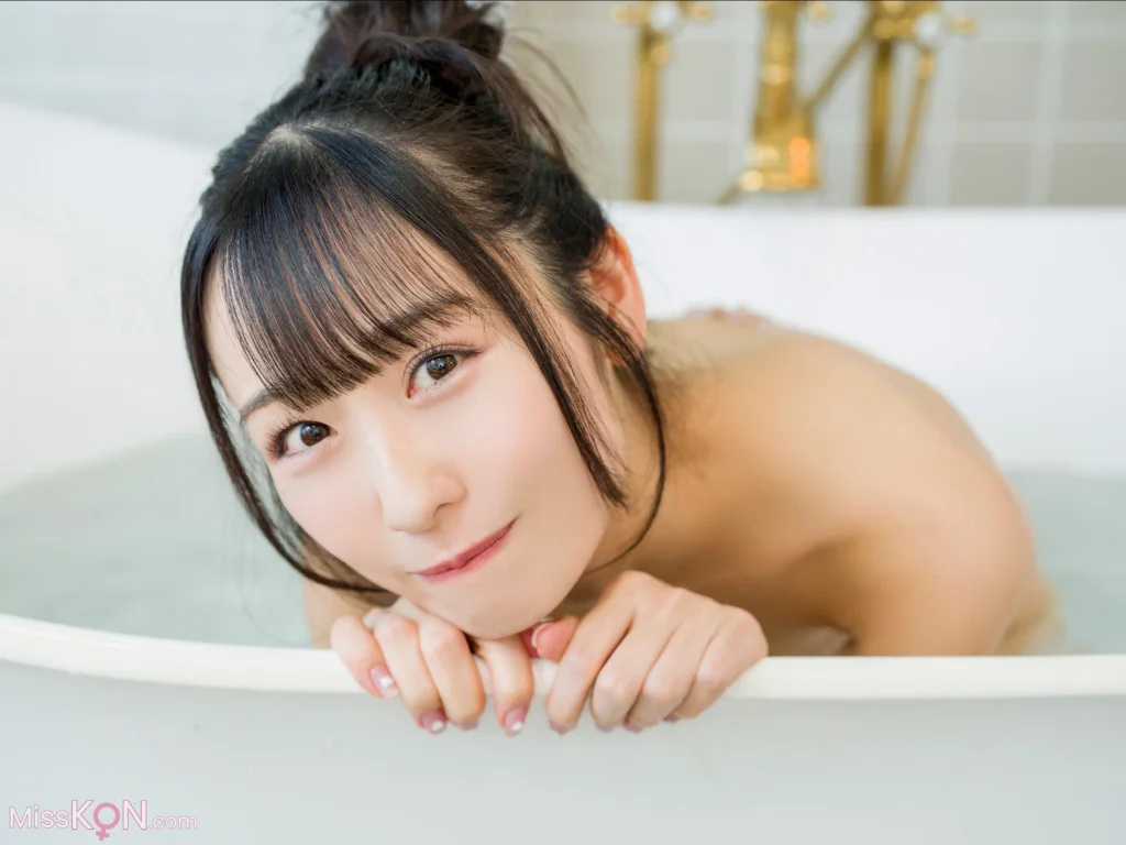 Hinata Yagi (八木ひなた)_ FLASHデジタル写真集 アイドル大航海時代 桃色プリンセス