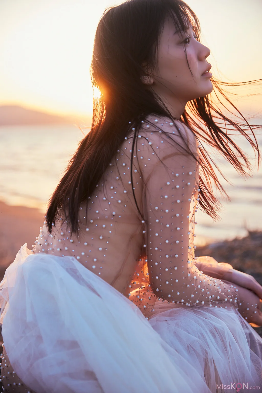 Mio Ishikawa (石川澪)_ FLASHデジタル写真集R 抱きしめたくなる。