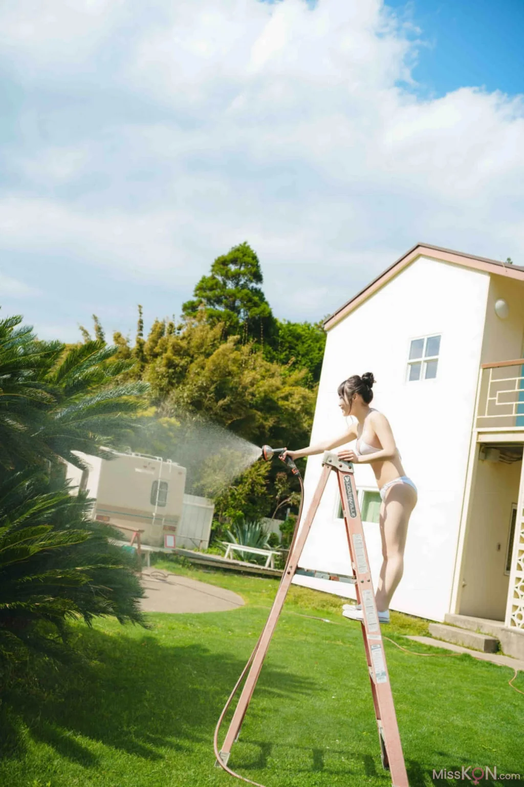 Miyu Kishi (岸みゆ)_「超小型女子の破壊力抜群ボディ」SPA！デジタル写真集 (ＳＰＡ！ＢＯＯＫＳ)