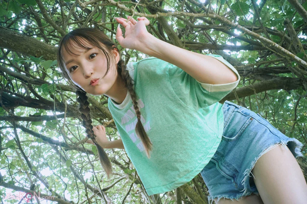 NEO (ねお)_ 2025 Autumn Season Girl 「青にとける」