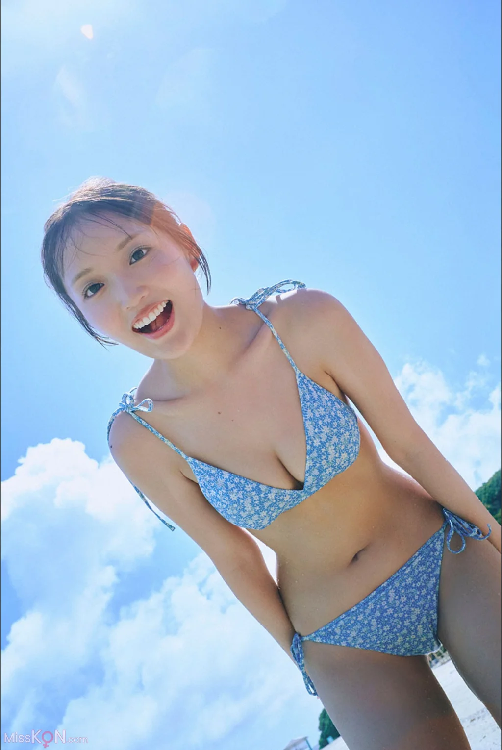 NEO (ねお)_ 2025 Autumn Season Girl 「青にとける」