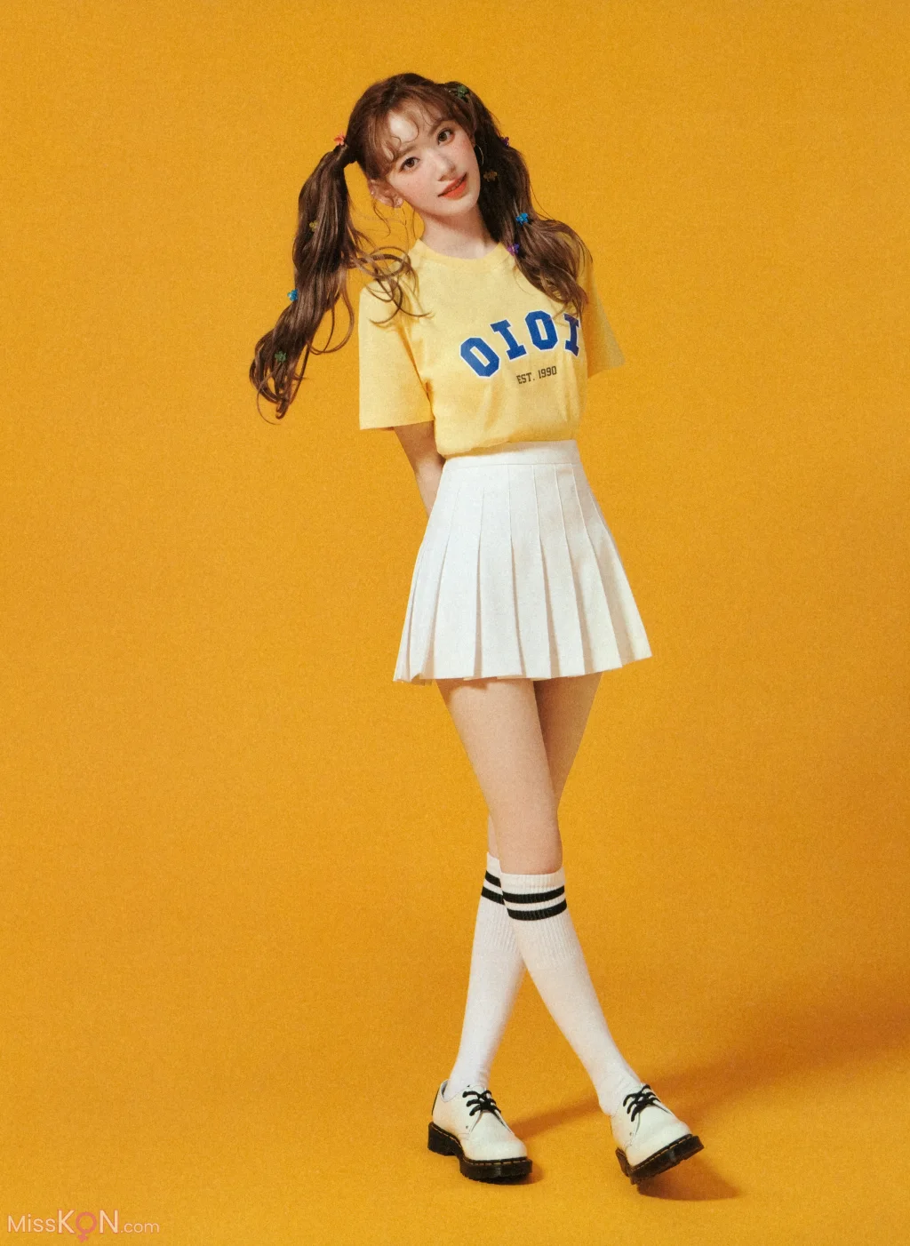 Sakura Miyawaki (宮脇咲良)_ Graduation Visual Booklet 27 Sakura Miyawaki (宮脇咲良)_ Graduation Visual Booklet