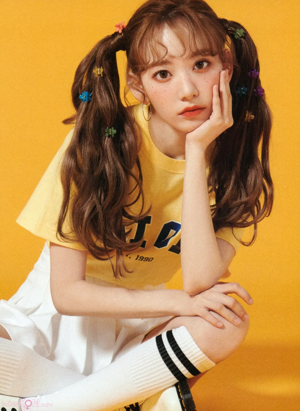 Sakura Miyawaki (宮脇咲良)_ Graduation Visual Booklet 28 Sakura Miyawaki (宮脇咲良)_ Graduation Visual Booklet