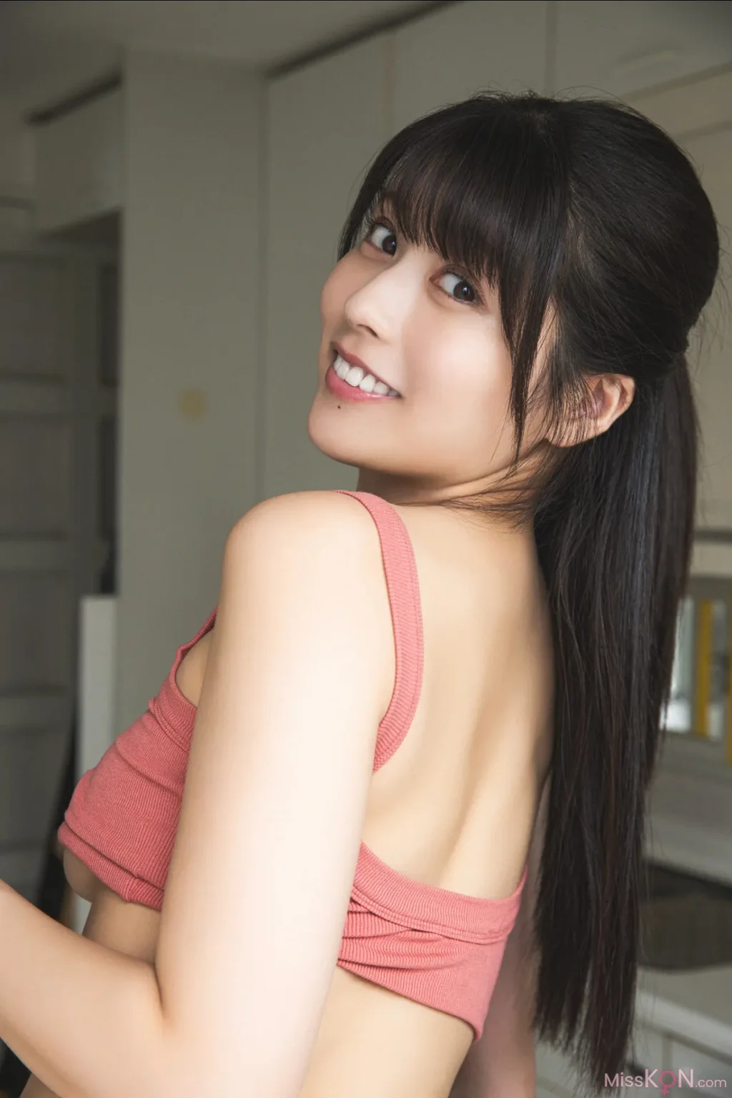 Yoshino Chitose (ちとせよしの)_ FRIDAYデジタル写真集 いつもすぐそばに Vol.1