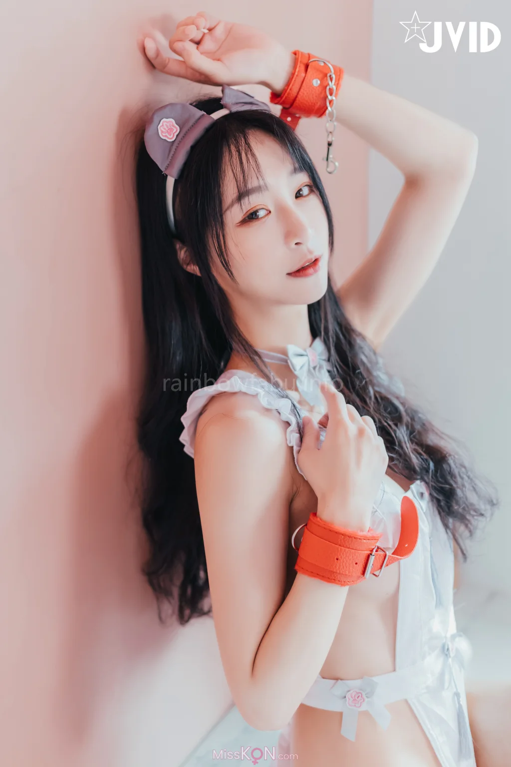 [JVID] Sunny小采緹_『開腿綑綁』過節寂寞難耐自己玩起來的Sunny小僕娘