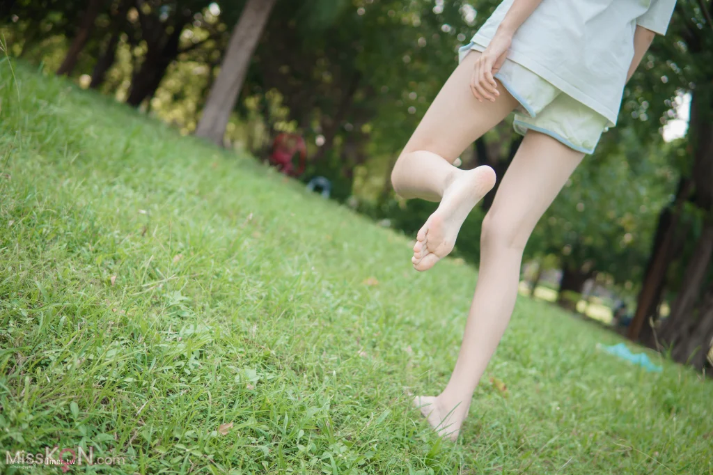 [Limerence原创] No.002_ SHQ素人学生 大耳狗真理裤公园玩耍