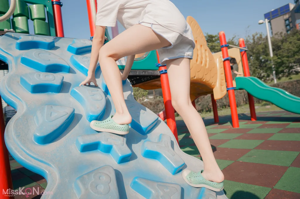 [Limerence原创] No.002_ SHQ素人学生 大耳狗真理裤公园玩耍