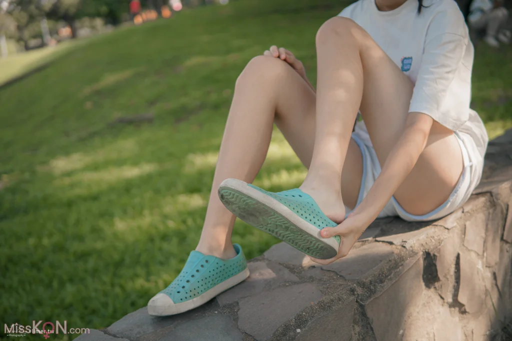 [Limerence原创] No.002_ SHQ素人学生 大耳狗真理裤公园玩耍