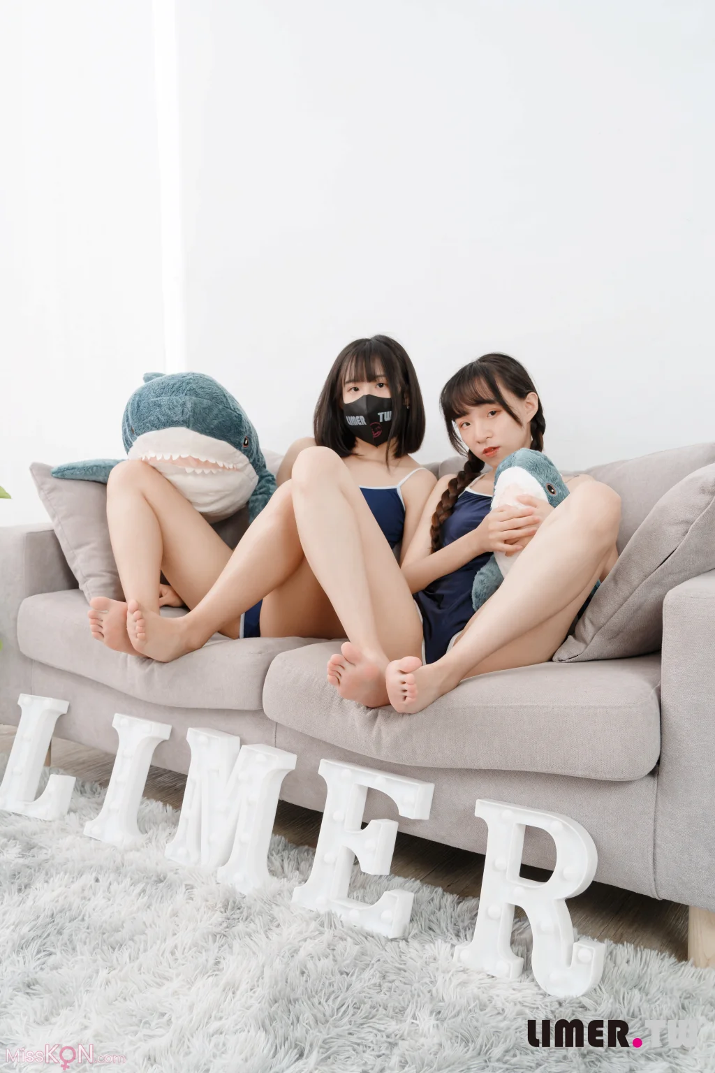 [Limerence原创] No.017_ 台湾Meow小只马姐妹丼死库水の 巨人 踩踏