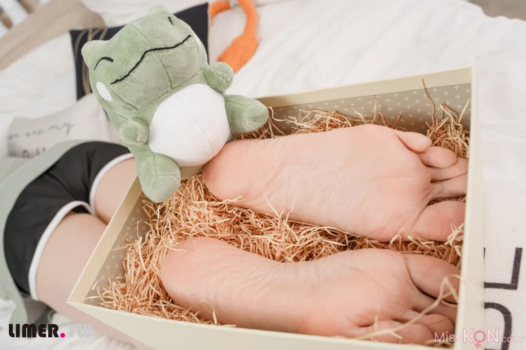 [Limerence原创] No.029_ BiBi足盒激萌替身VS脚底TK