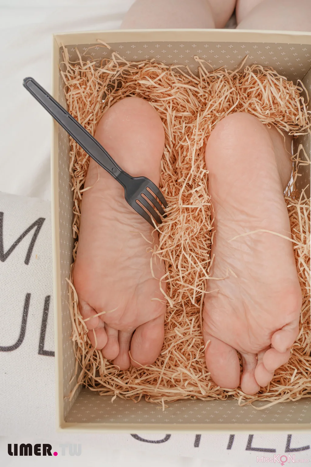 [Limerence原创] No.029_ BiBi足盒激萌替身VS脚底TK