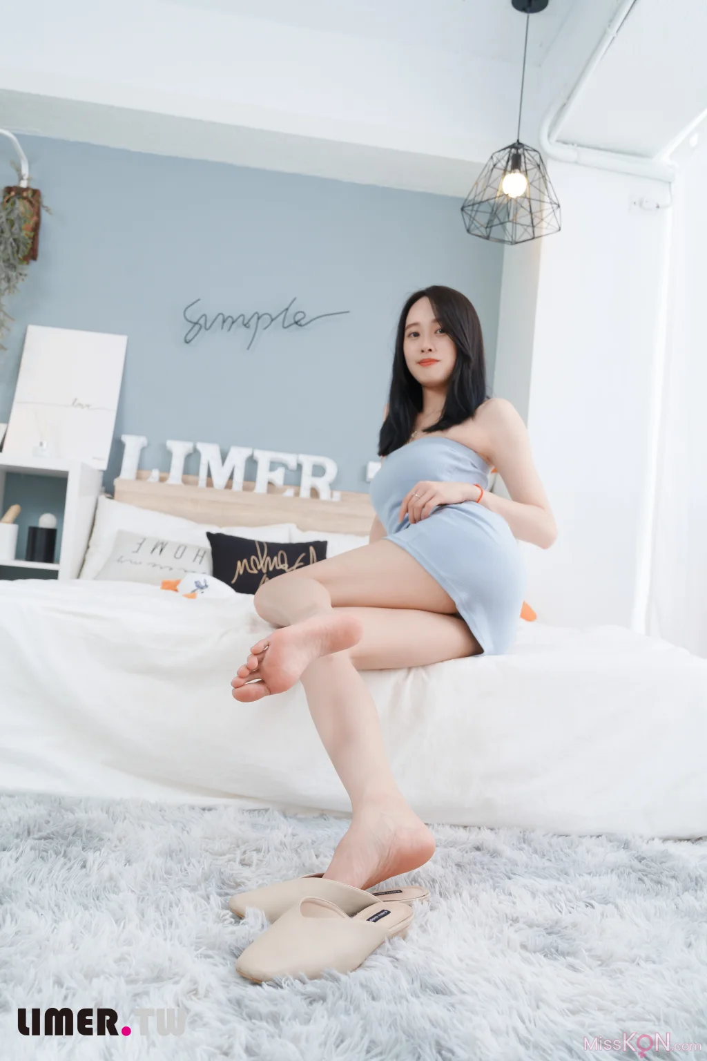 [Limerence原创] No.034_ 极品女神Sammy 嫩足玩弄穆勒鞋