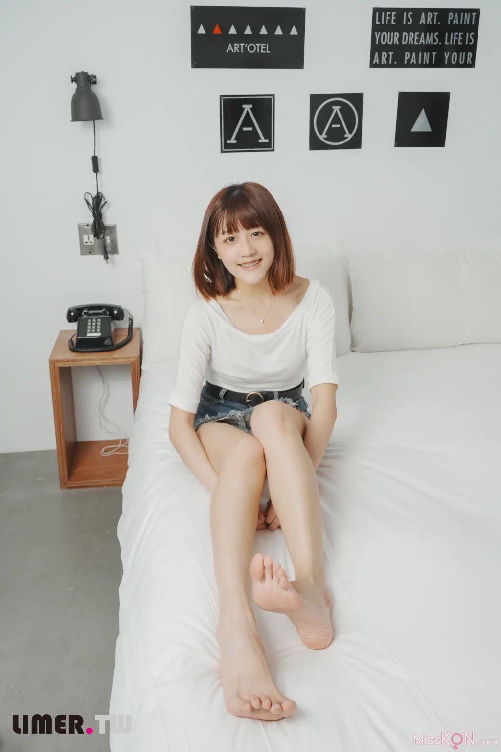 [Limerence原创] No.036_ Betty 微笑女孩极致裸足