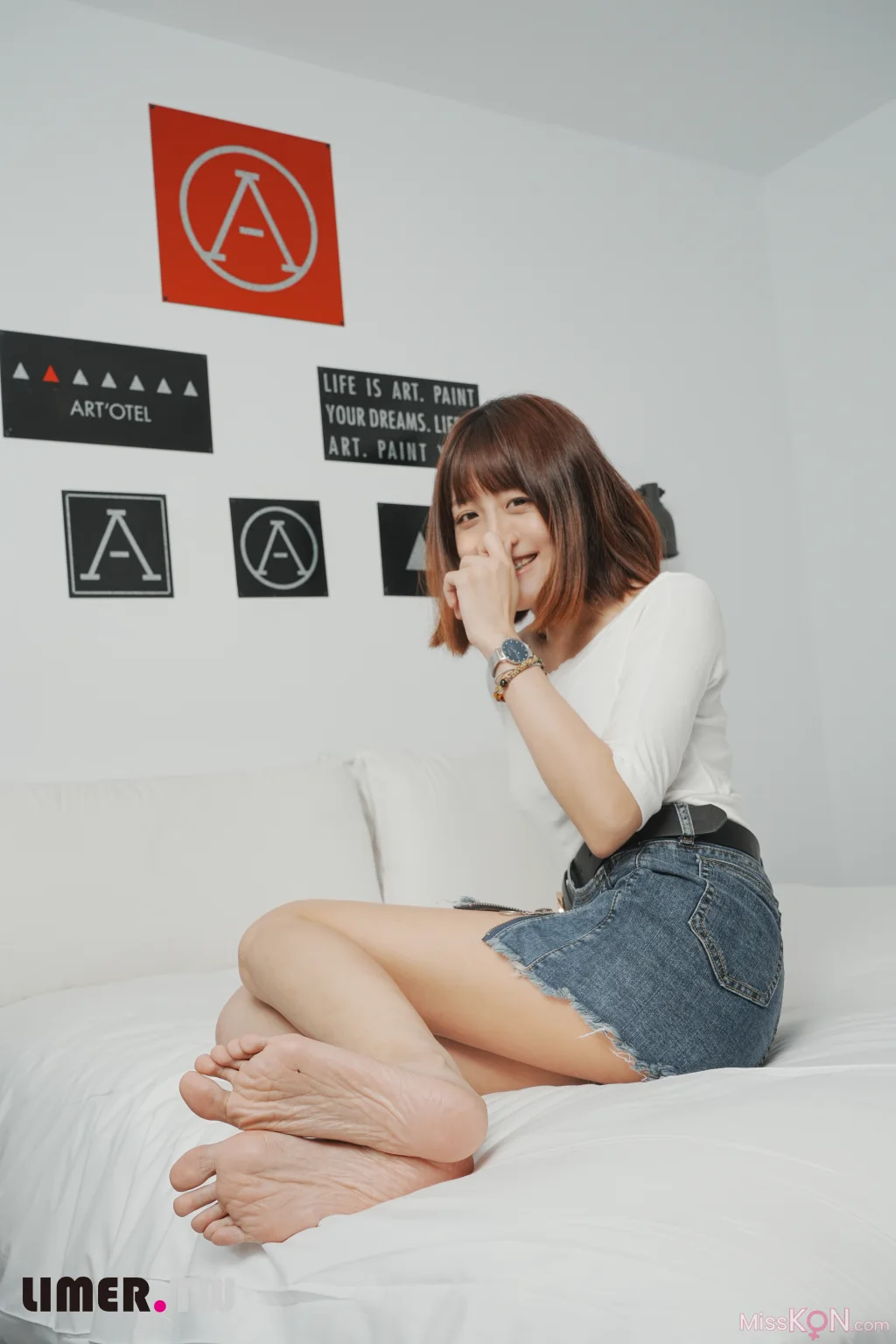 [Limerence原创] No.036_ Betty 微笑女孩极致裸足