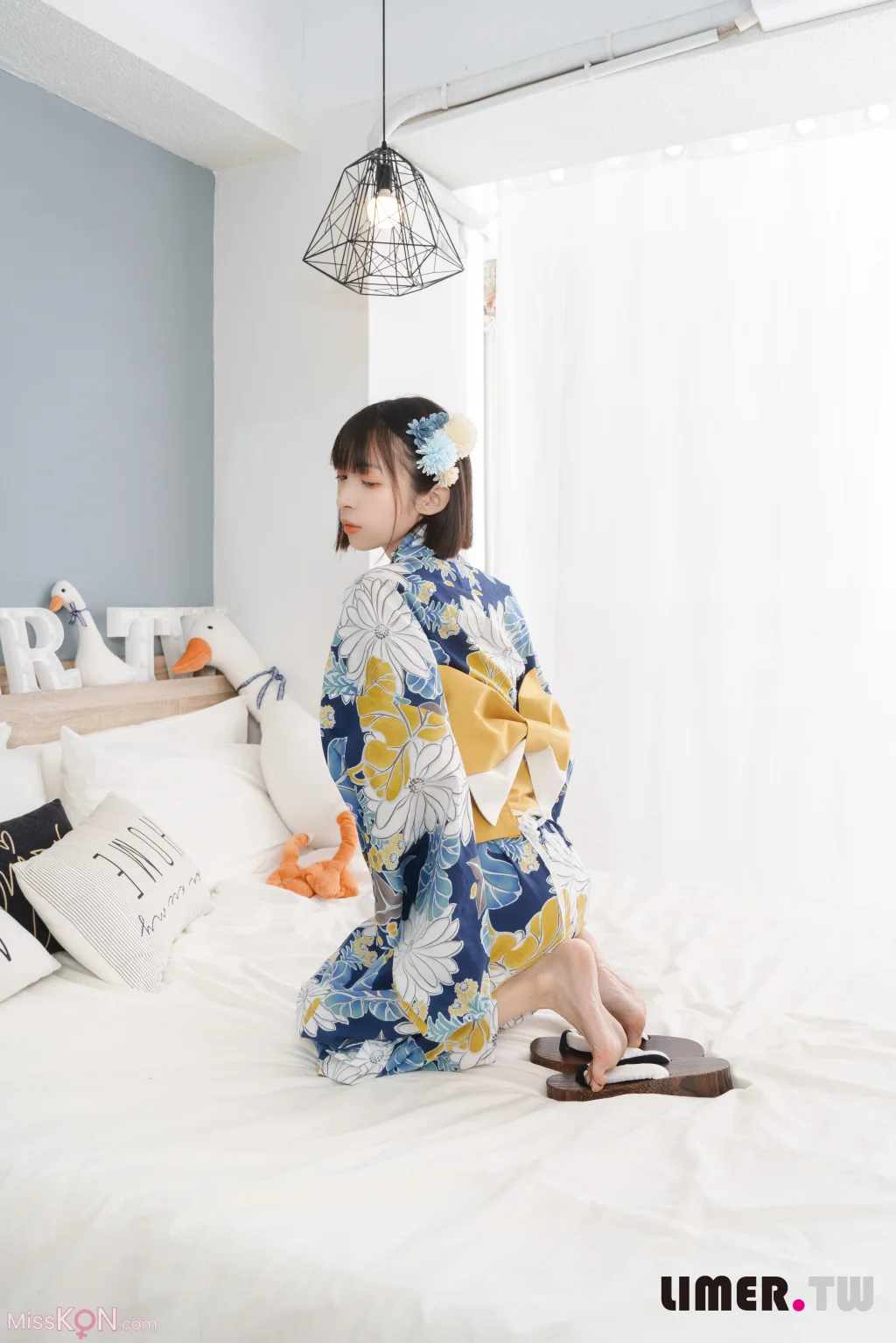 [Limerence原创] No.042_ 日本妹子子 超敏感脚脚初次被TK