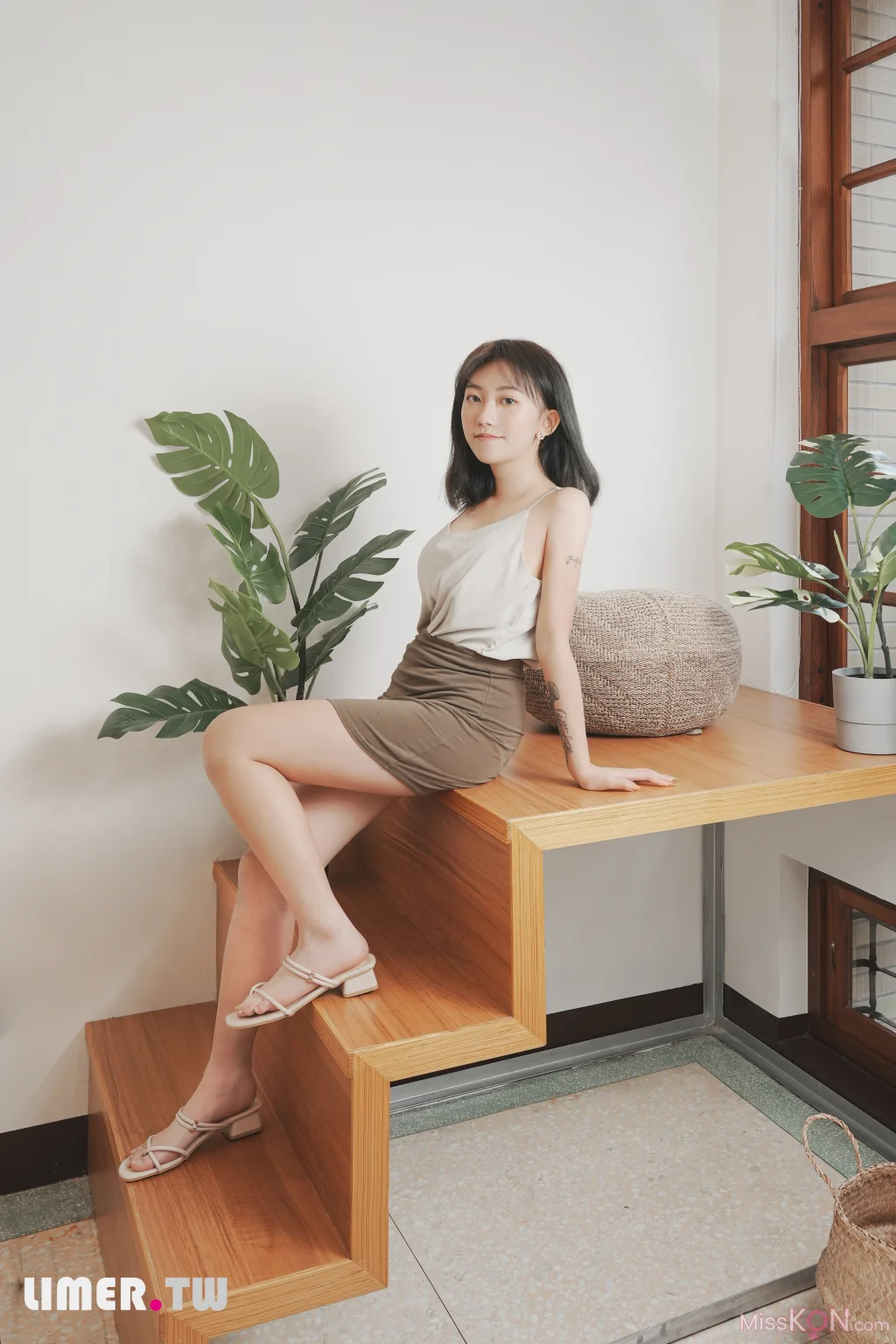 [Limerence原创] No.046_ 素人Una 凉鞋抹润滑膏