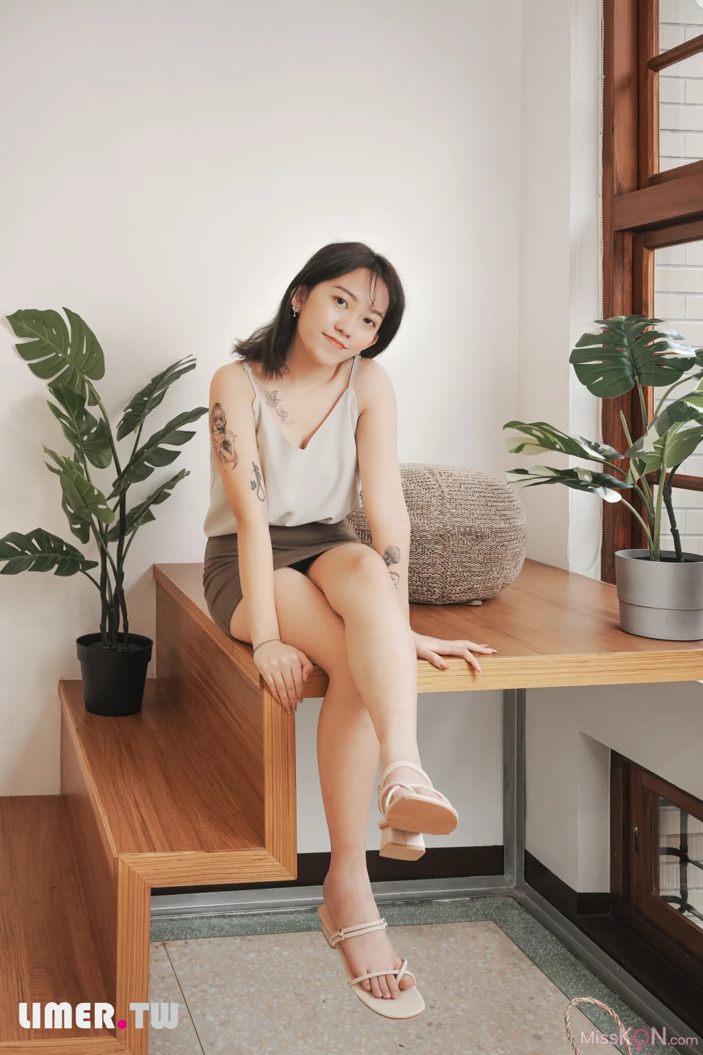 [Limerence原创] No.046_ 素人Una 凉鞋抹润滑膏