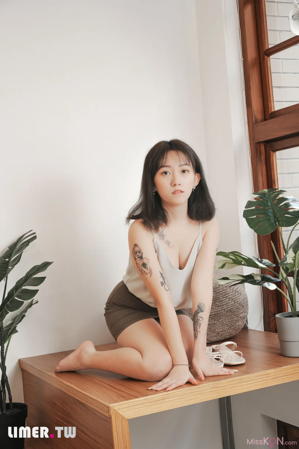 [Limerence原创] No.046_ 素人Una 凉鞋抹润滑膏