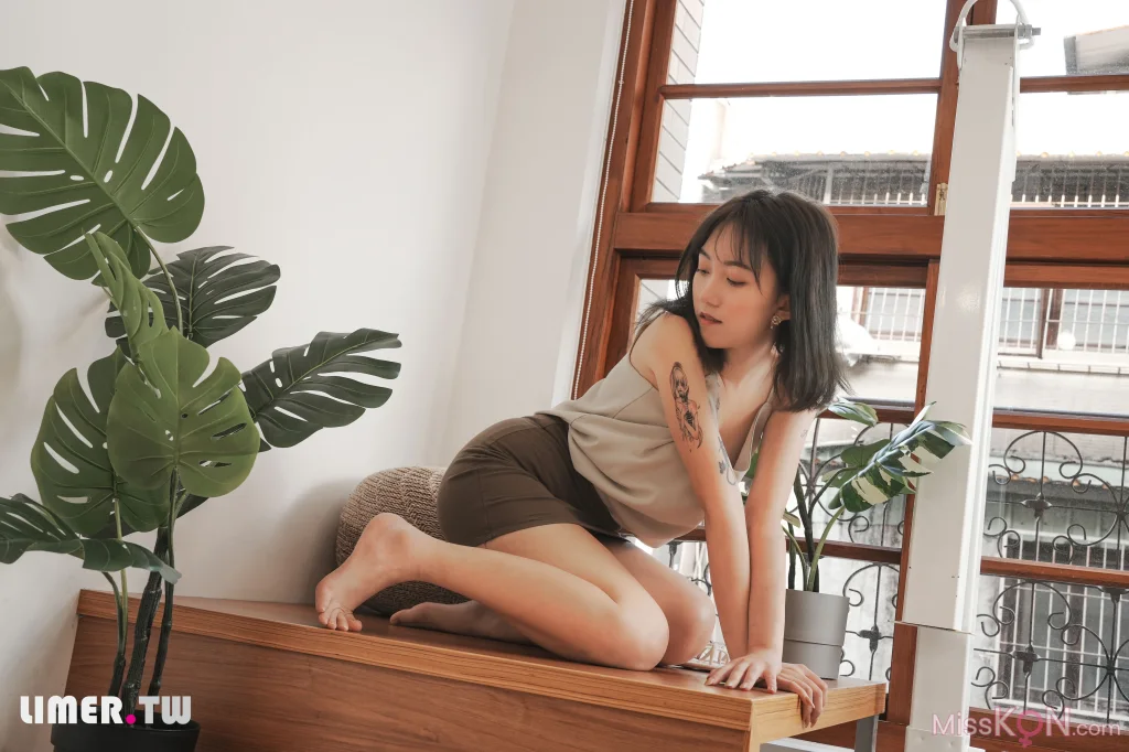 [Limerence原创] No.046_ 素人Una 凉鞋抹润滑膏