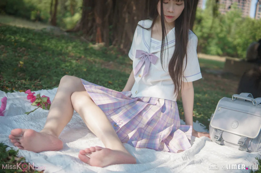 [Limerence原创] No.047_ 海蓝 白皙希腊脚 JK户外野餐