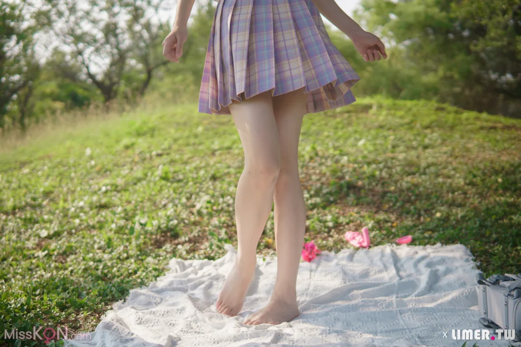 [Limerence原创] No.047_ 海蓝 白皙希腊脚 JK户外野餐