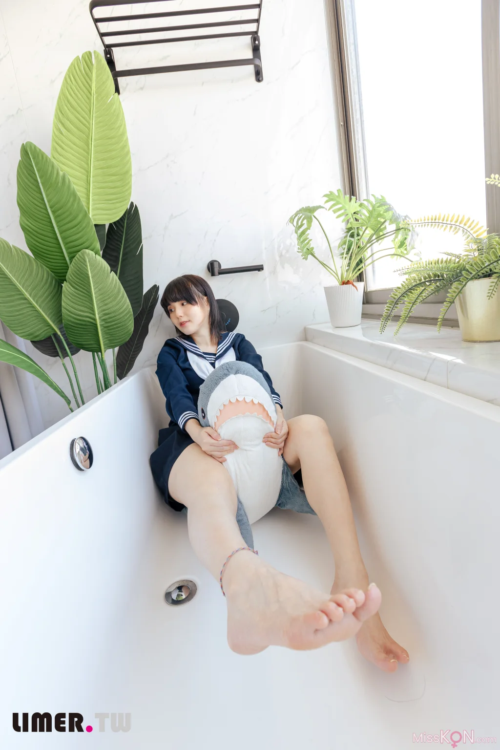 [Limerence原创] No.073_ 悠梨乃YuriNO JK鲨鲨