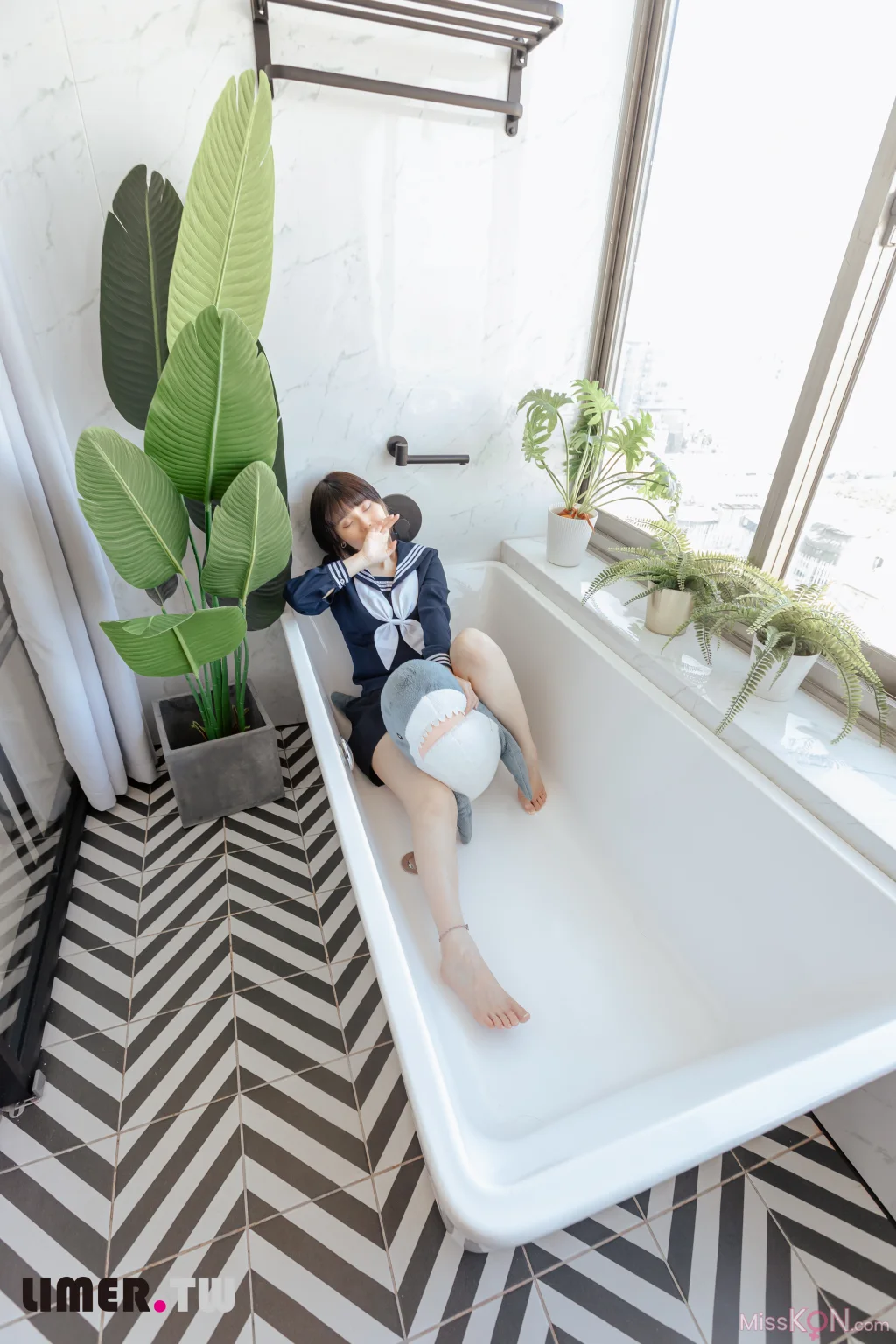 [Limerence原创] No.073_ 悠梨乃YuriNO JK鲨鲨