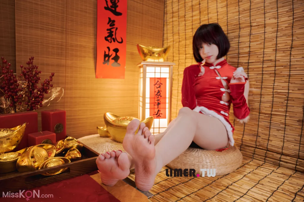 [Limerence原创] No.094_ Yua 新年特輯 裸足 拜年