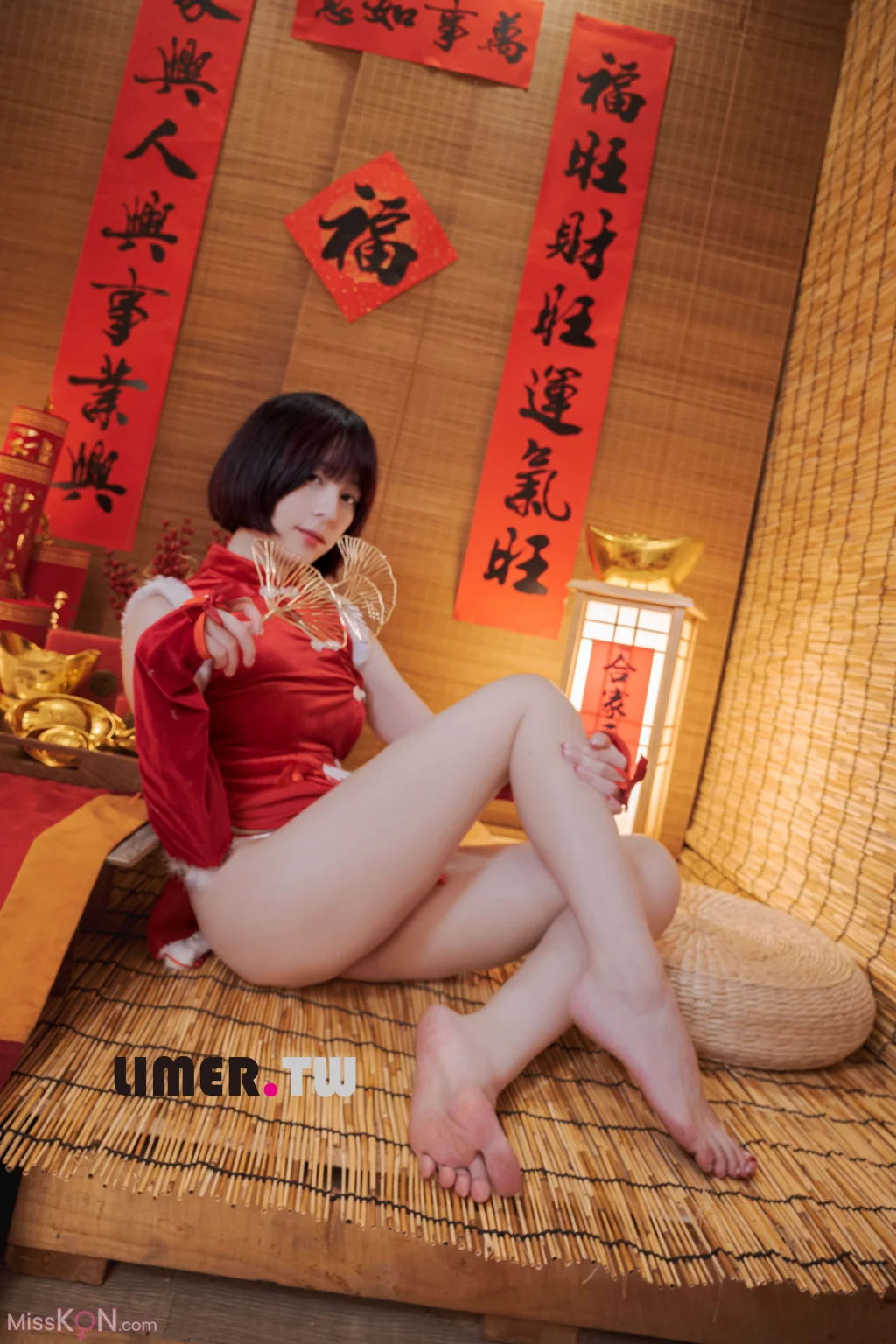 [Limerence原创] No.094_ Yua 新年特輯 裸足 拜年