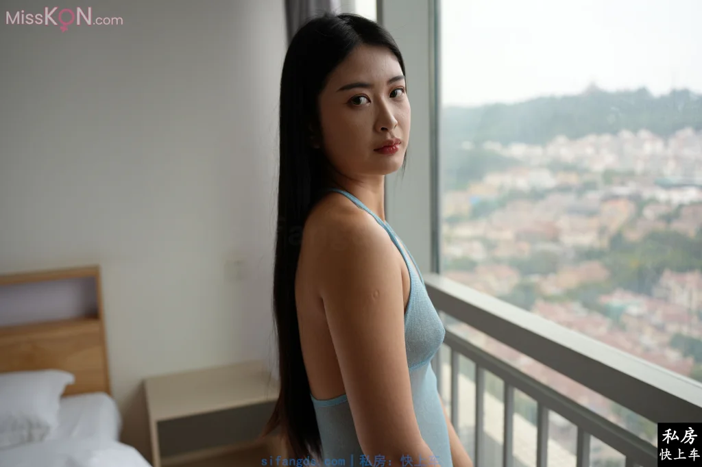 [Private Photoshoot] 芯芯_ 纯欲女神 满足你一切的所需