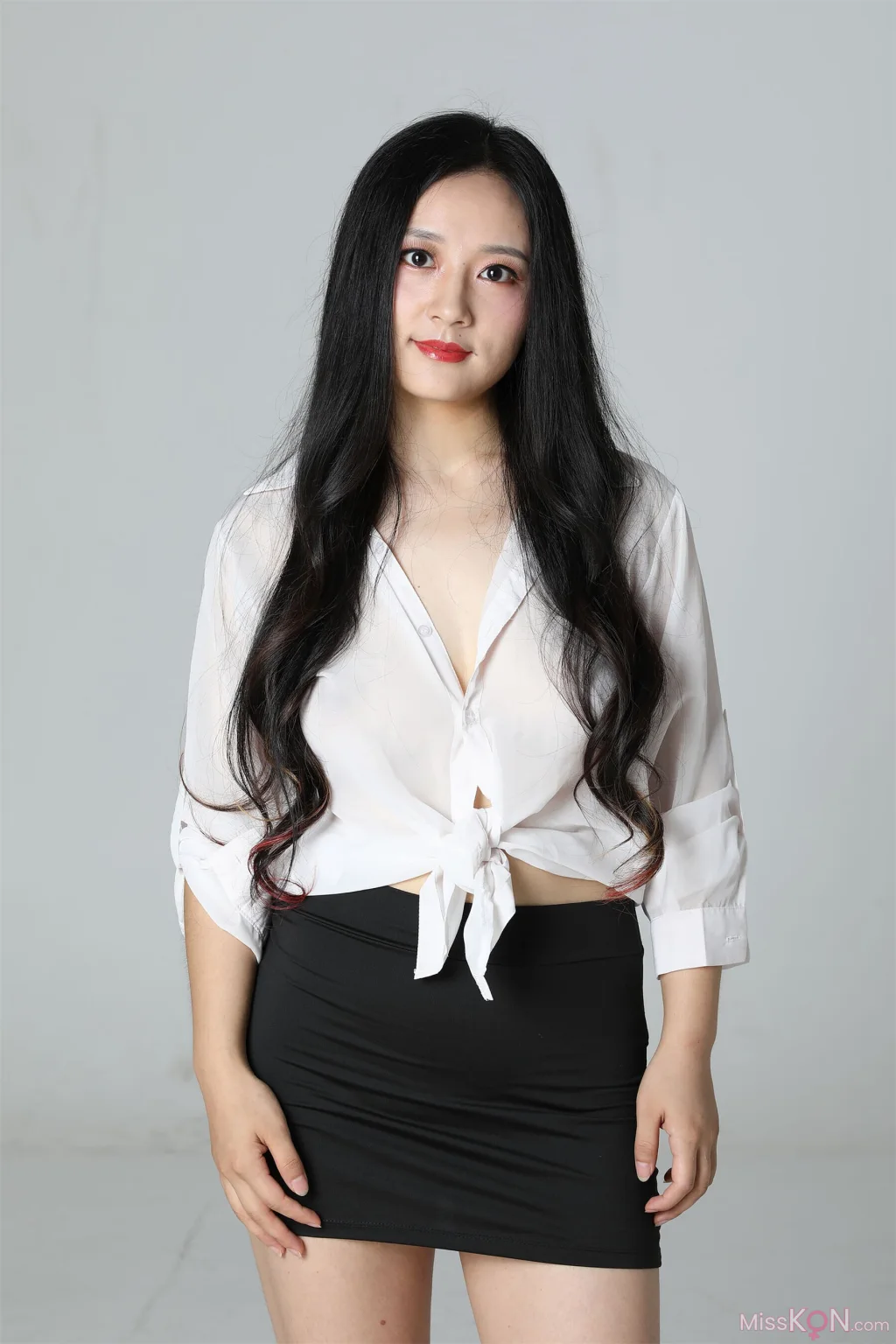 [Private Photoshoot] 暖暖_ 行色模特 人妻制服风格 全尺度私拍