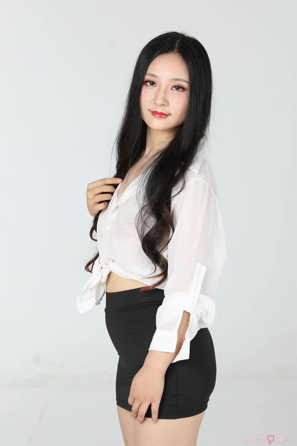 [Private Photoshoot] 暖暖_ 行色模特 人妻制服风格 全尺度私拍