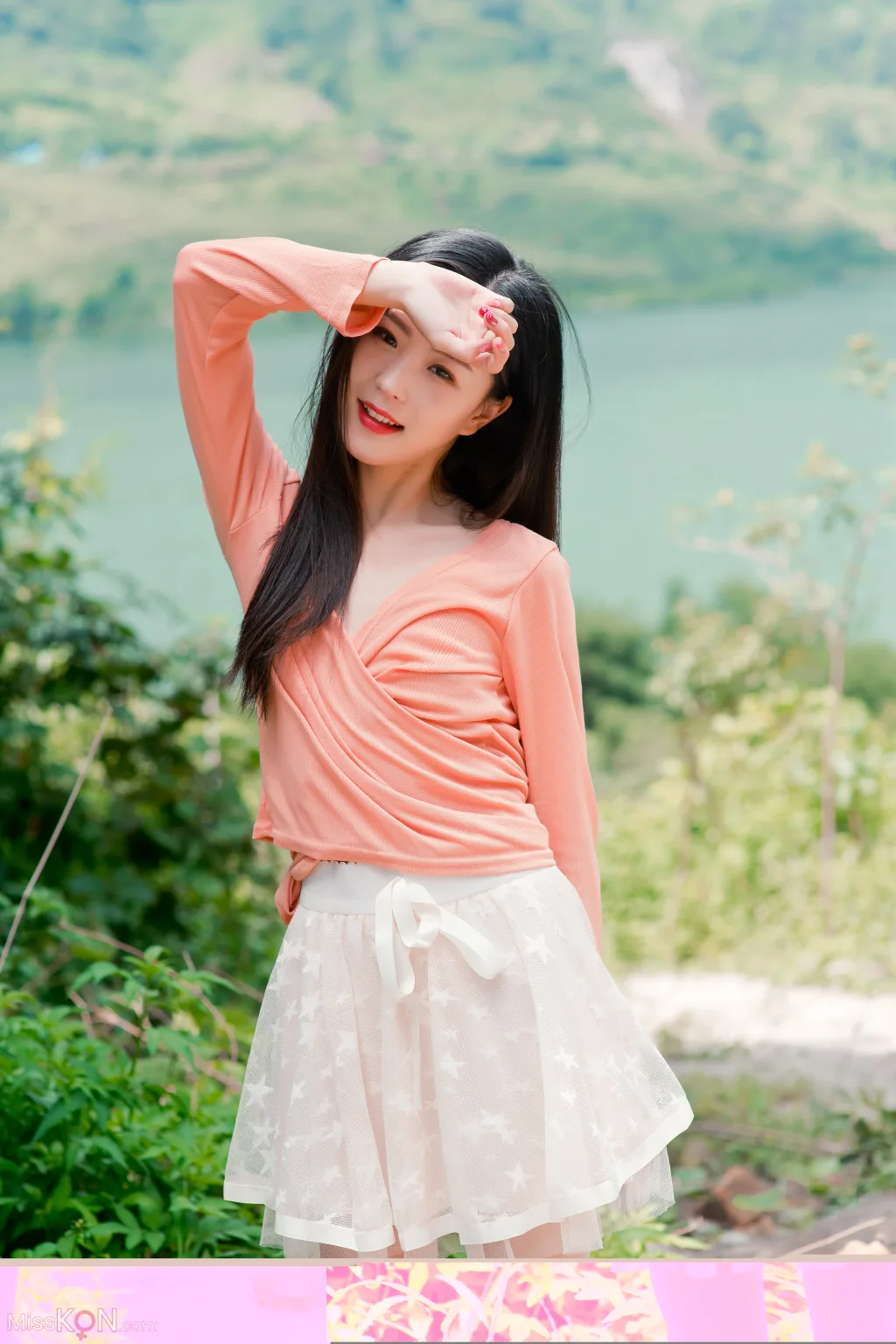 [Private Photoshoot] 杨子嫣_ 户外女神的丝袜秀
