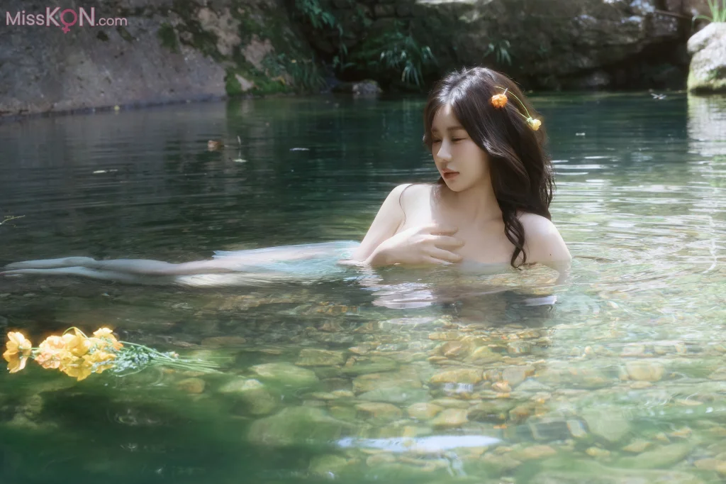 [XR Uncensored] Yin Tian Tian (尹甜甜)_ R18 秀人网模特 溪水边