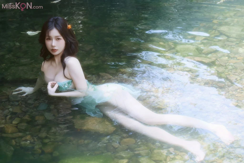 [XR Uncensored] Yin Tian Tian (尹甜甜)_ R18 秀人网模特 溪水边