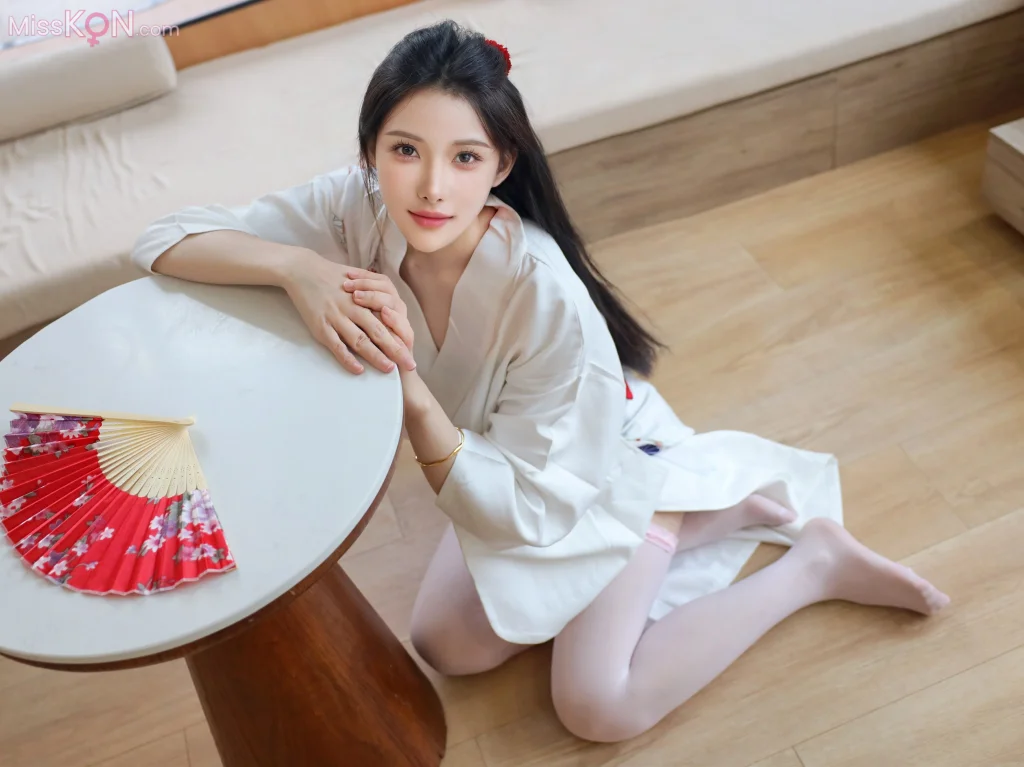 [XR Uncensored] 梨霜儿_ R18 秀人网模特 潘金莲