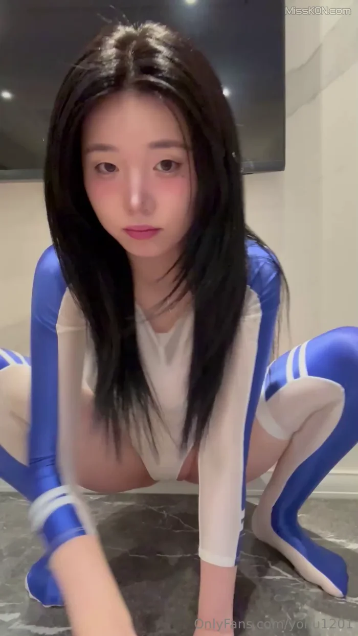Yeon Woo (연우)_ [온팬] M자+옆태