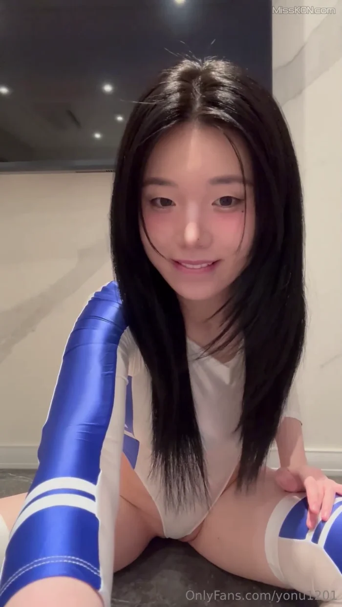 Yeon Woo (연우)_ [온팬] M자+옆태
