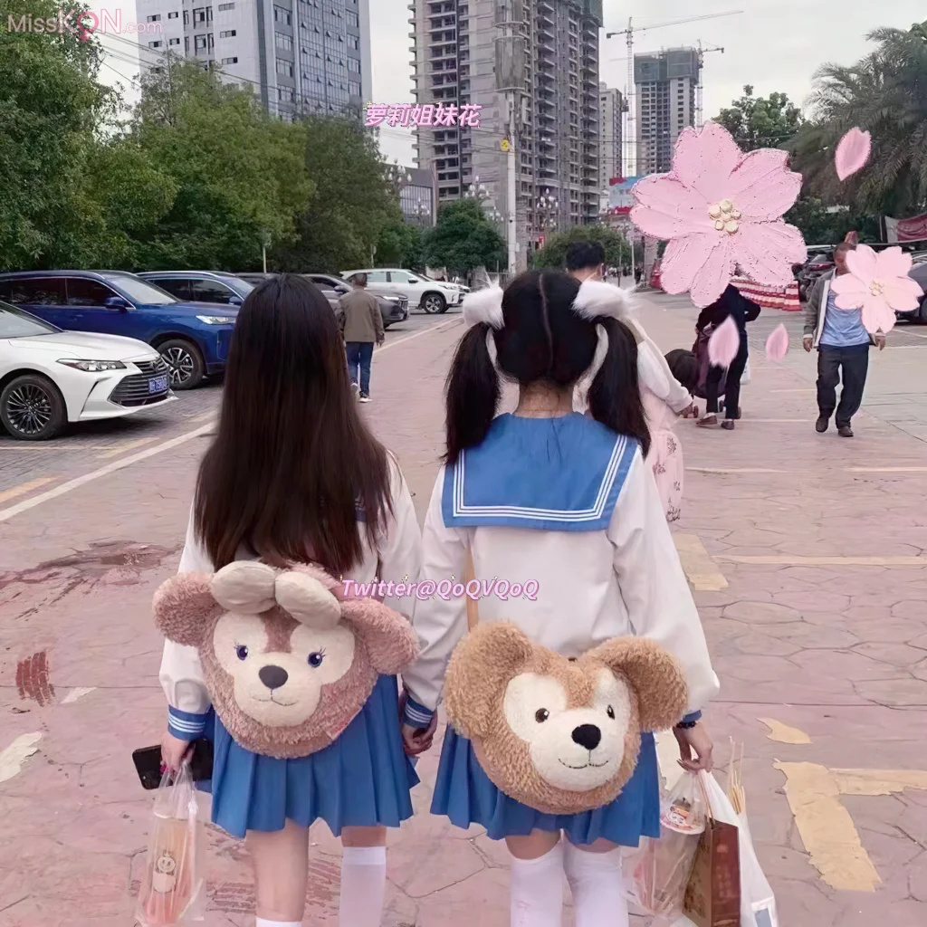 QoQVQoQ(花铁锤姐妹)_ 顶级双胞胎姐妹私拍合集