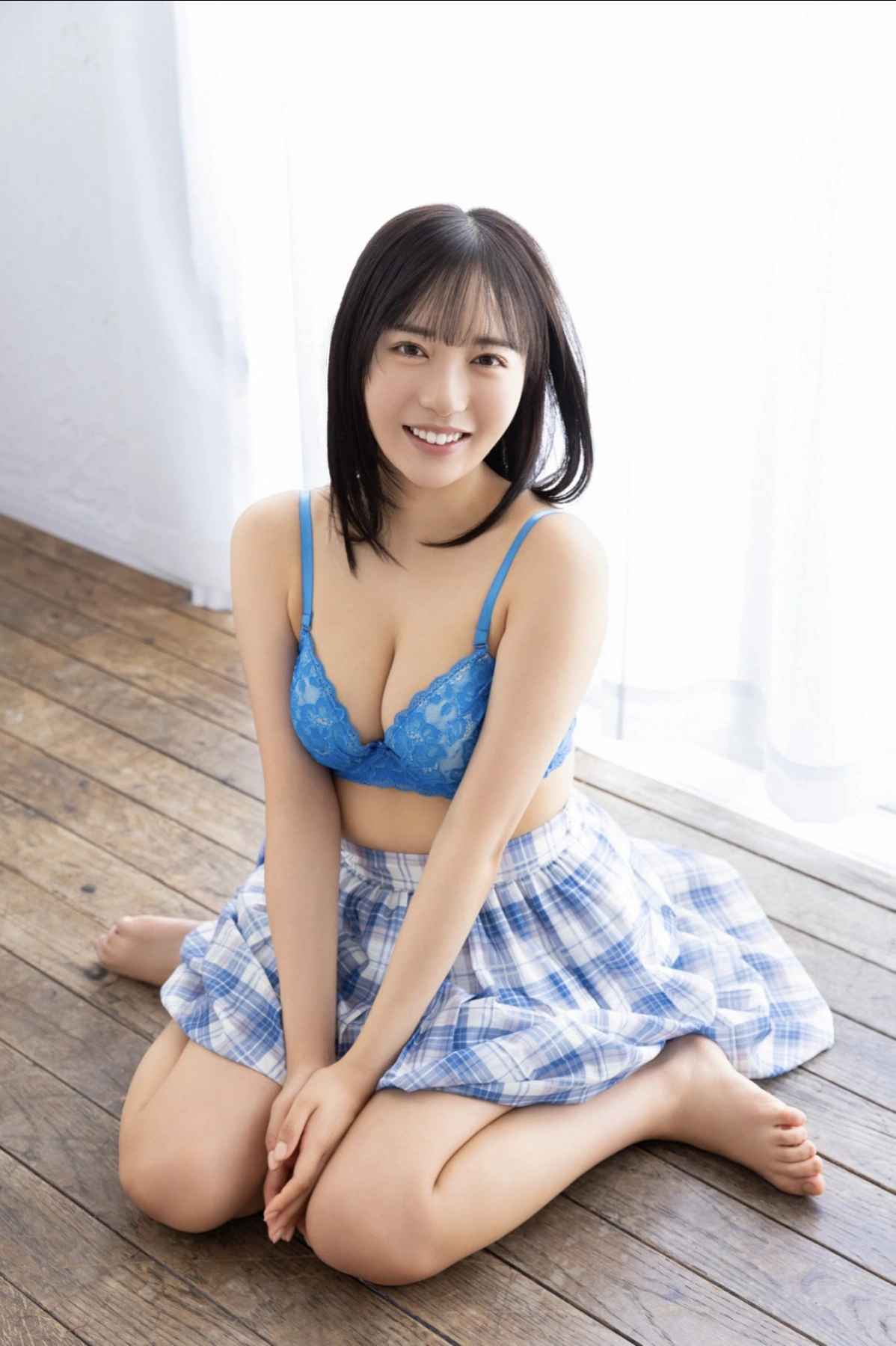 Karin Touno 塔乃花鈴, FLASHデジタル写真集R 清楚やめちゃいます…