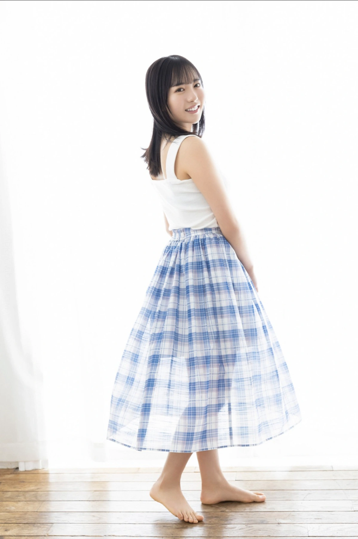 Karin Touno 塔乃花鈴, FLASHデジタル写真集R 清楚やめちゃいます…